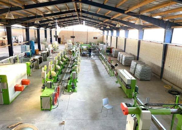 Mercado disponível de fibra ótica exterior de Brasil da máquina da fabricação de cabos da máquina da extrusão do fio e de cabo