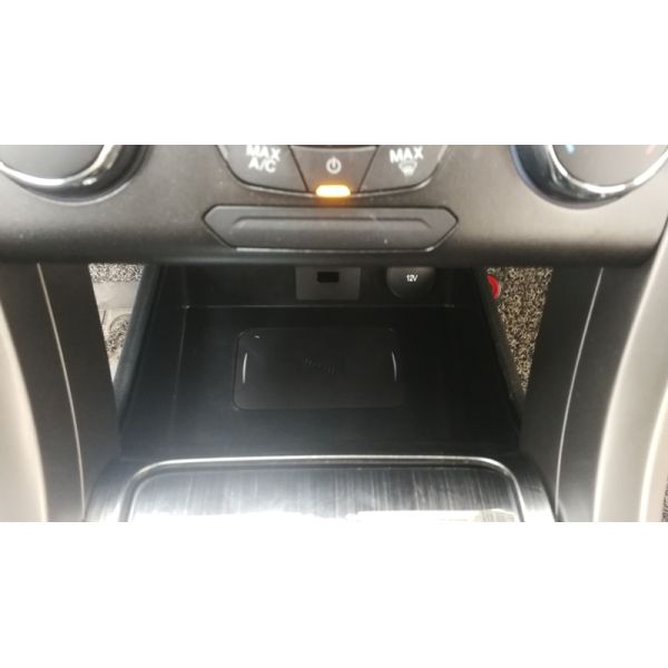 Fast charging Car Wireless Charger with qi For Ford Mondeo fast chargers 10W in car chargers with 3 coils