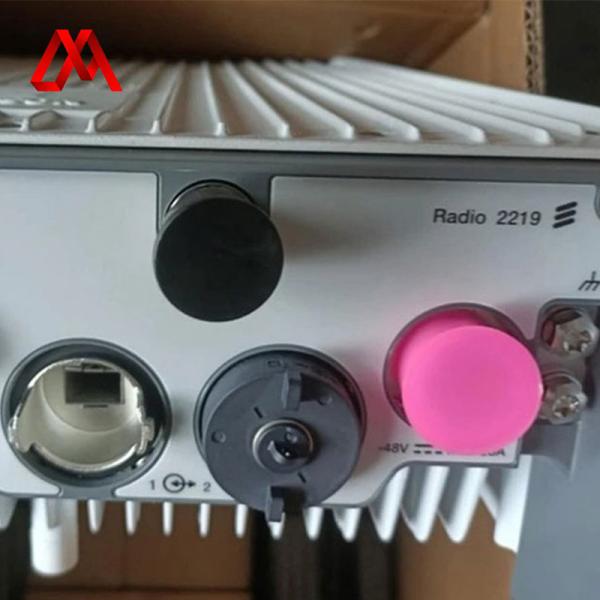 エリクソン Radio 2219 B8 KRC 161 670/1 リモートラジオユニット LTE Band 8 2x40W Dual-TX RRU