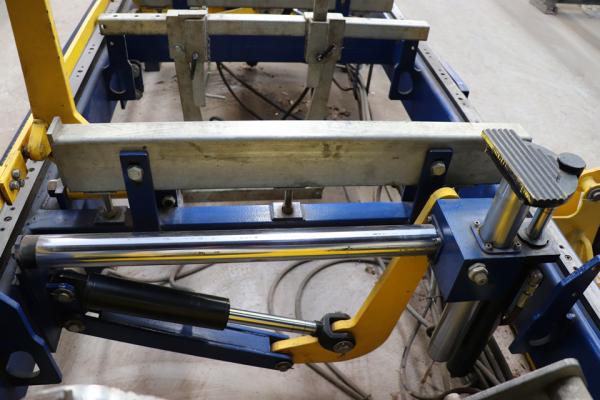 4500mm Length Portable Sawmill Bandsaw Horizontal Wood Saw Automatic