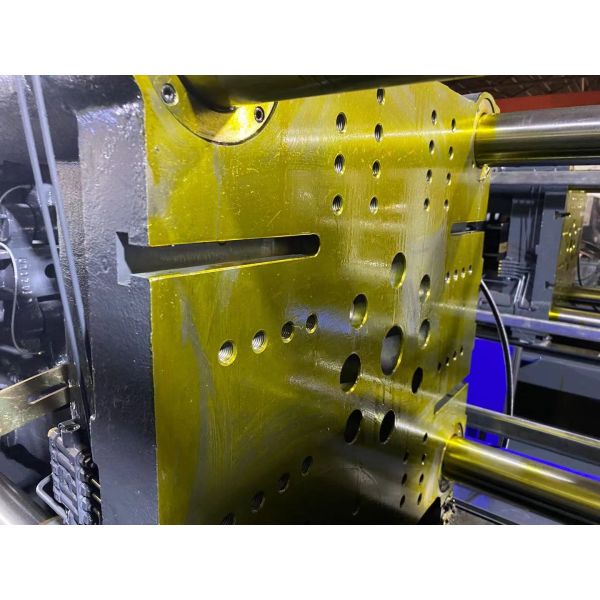 25kW Plastic Injection Making Machine 128 Ton Servo Motor Injection Molding Machine