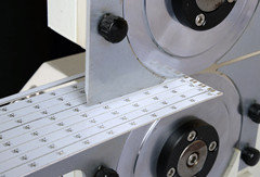 Prescored машина PCB Depanelizer и режа машина YSVC-1S