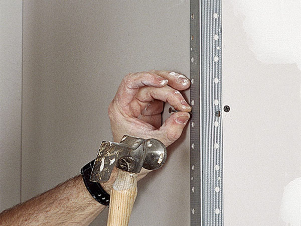 Corner Bead For Corner Protection In Bedroom, Kitchen, Eave And Ceiling