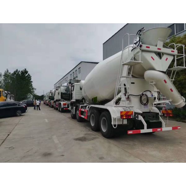 10m3 Concrete Truck 8*4 Mobile HOWO Concrete Mixer Truck Machine For Construction Works