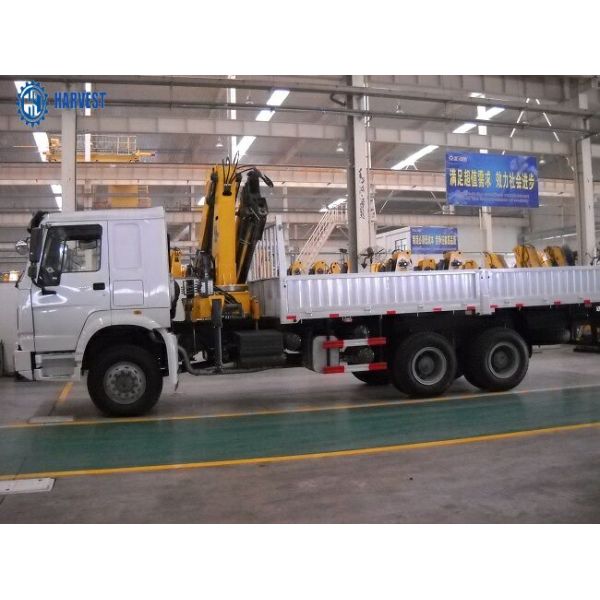 371hp moteur Sinotruk Howo 6x6 10 Ton Knuckle Boom Crane Truck