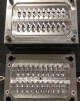 Moulage par injection en plastique de haute précision/machine en plastique de mouleur correction de clou