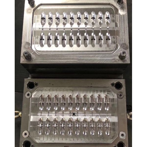 High Precision Plastic Injection Molding / Nail Patch Plastic Moulder Machine