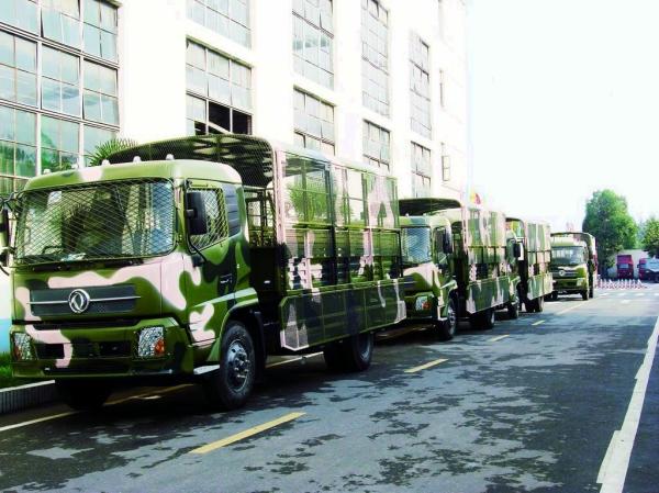 4x4 5-15T Dongfeng Kinrun Troop Crawler,DFL1100B Cargo Truck,Light Truck