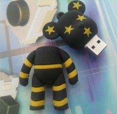 Movimentações bonitos do flash de USB do urso bonito da violência