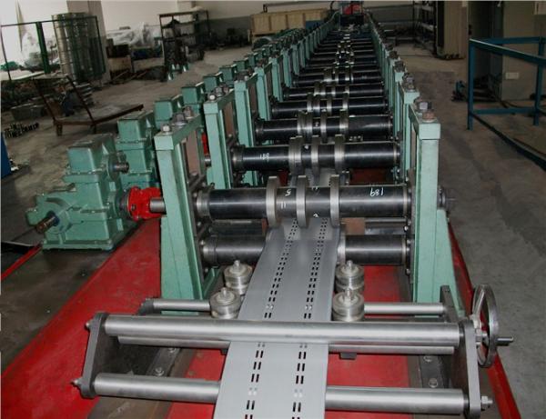 petit pain matériel de support de la presse 200T de 1.0mm formant la machine