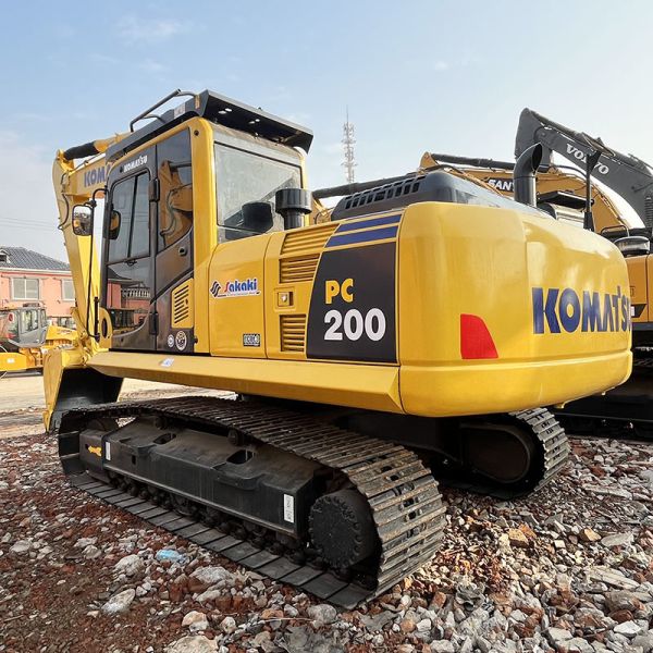 Middle Size Komatsu PC200-8MO Used Crawler Excavator 110kw Rated Power 20 Ton Weight