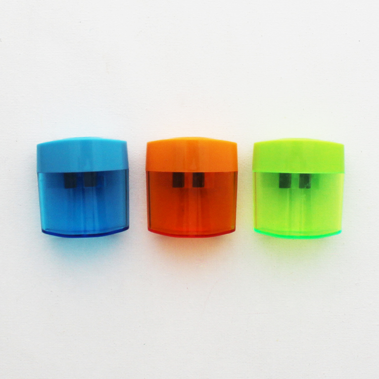 Wholesale colourful eco-friendly plastic mini sharpener