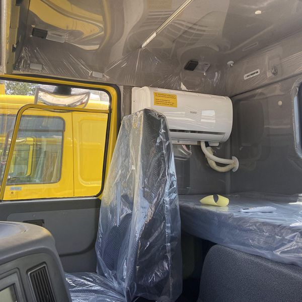 Second-Hand Semi-Trailer Tractor Head Rear Eight-Wheel Mining Transport Head 371 Horsepower Freight Truck Head