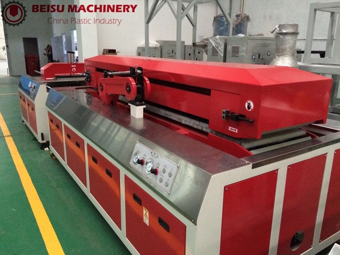 машина штранг-прессования профиля Pvc панели потолка 240mm твердая