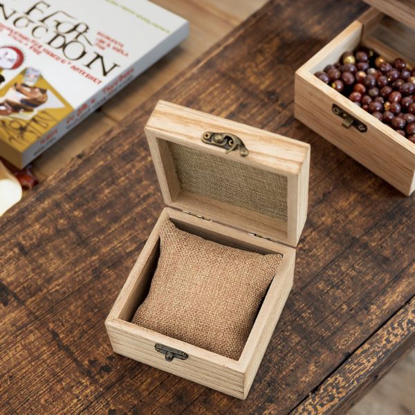 Factory Sale Walnut & Maple Wooden Watch Box Supports Customization of All Types Wooden  for Gift
