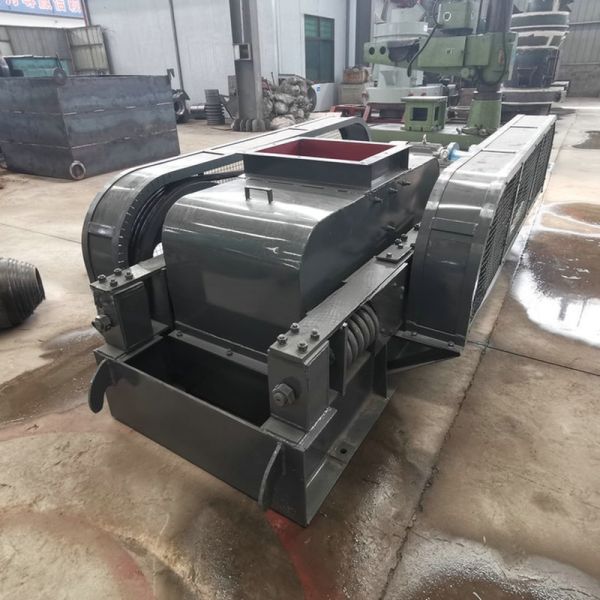 Motor Type AC Coal Gangue Double Toothed Roll Crusher / Stone Gold Two Rollers Crusher