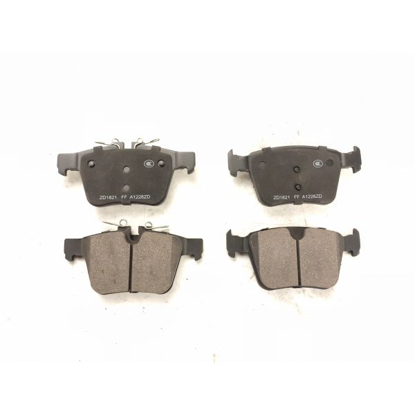 31471266/31471265/ 32233035/30793093 Rear Brake Pad For Volvo S90L S90 V90 V90 Cross country XC90 XC90 2016-