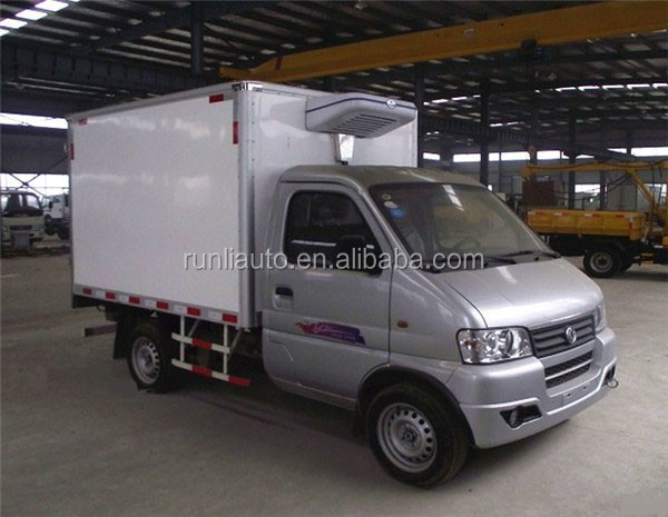 Mini Dongfeng 60hp 4x2 Refrigerated Truck DFA1020FJ12QA Six Wheeler