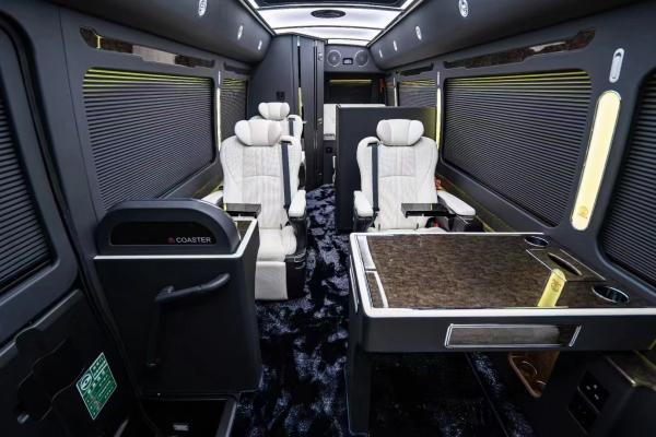 Toyota Coaster 7 Seater Coach Tour Bus Gasoline Rear Drive 4×2 Manual Transmission