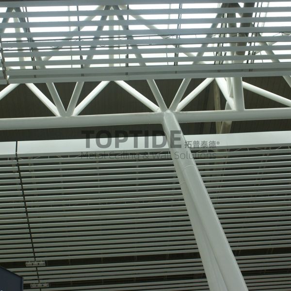 Decorative Aluminum Profile Baffle Strip Decorational Suspended Metal False White Metal Ceiling Tiles