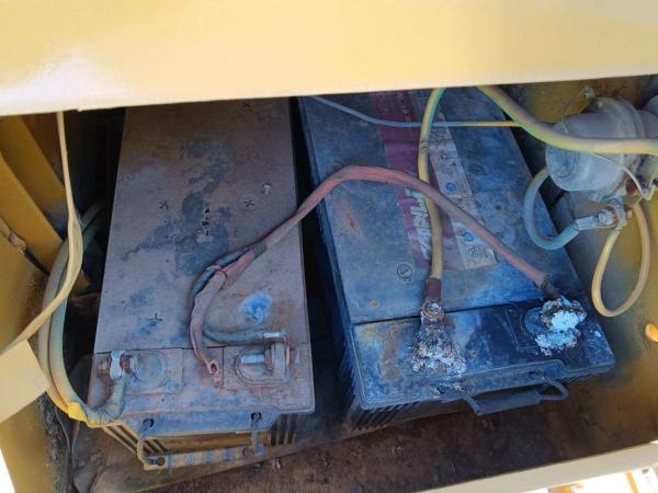 Buldózer CAT D6 de segunda mão, de 5,2-8,5 m3 de capacidade de lâmina