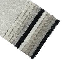 O escurecimento branco feito sob encomenda rola abaixo das máscaras impermeáveis para cortinas de rolo do banheiro