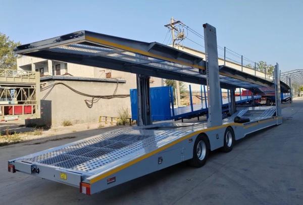 Jost E100 Landing Gear Three-Axle Car Carrier Trailer for Transporting 8-12 Cars