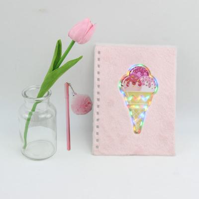 Caderno Ultraportable e pena dos presentes pequenos macios feitos sob encomenda da oferta do luxuoso