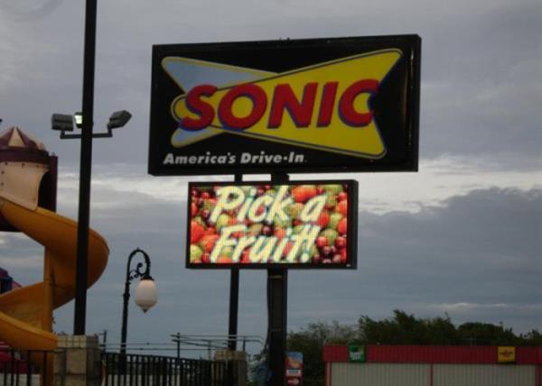 Customized Size P10 Outdoor Led Display Screen LED Sign 32*32 Dots