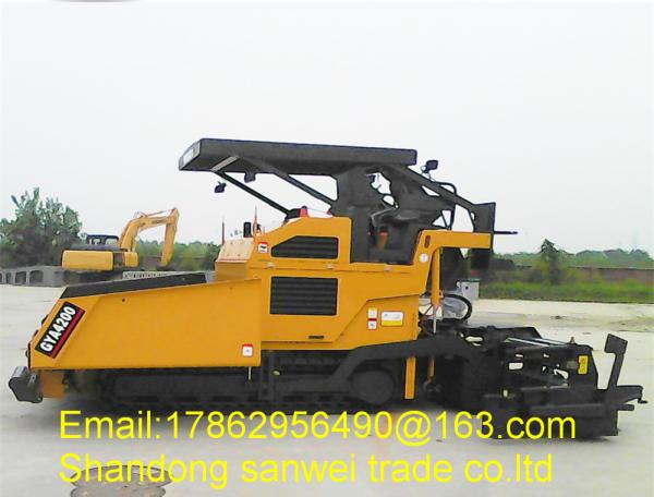 Asfalto GYA4200 de 150 toneladas que pavimenta o equipamento, máquina do Paver da construção de estradas