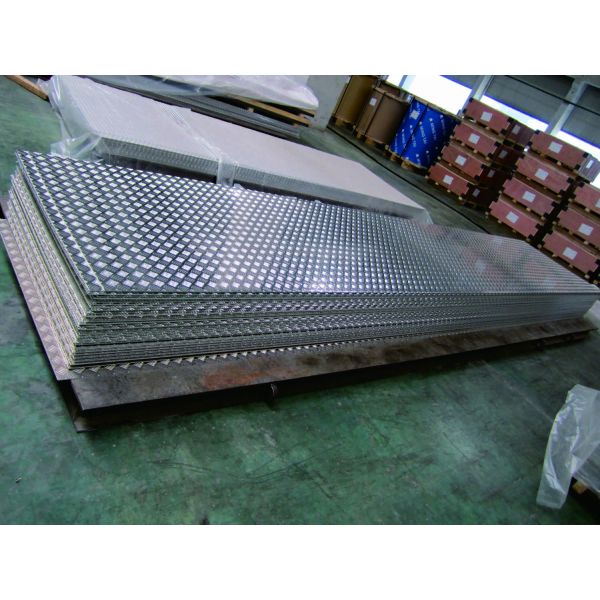 3.0mm Inox 304 Stainless Steel Flat Checkered Sheet  Floor Plate With Willow Leaf Pattern