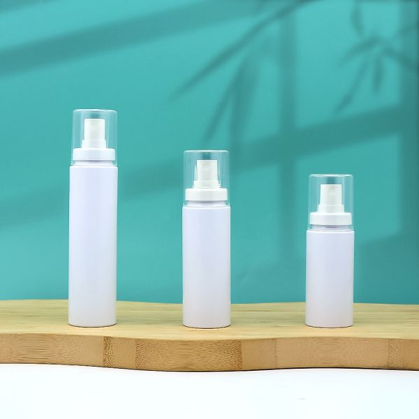 White PET Spray Bottle Manufacturer | OEM Cosmetic Spray Packaging