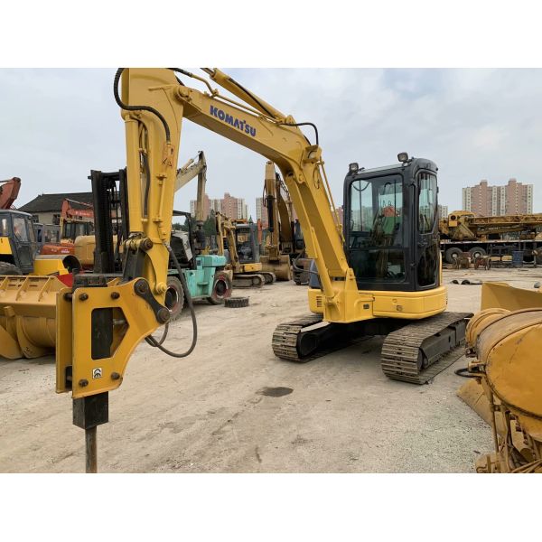 Komatsu PC55MR-2 Excavadora usada Japón Mini tamaño con martillo hidráulico
