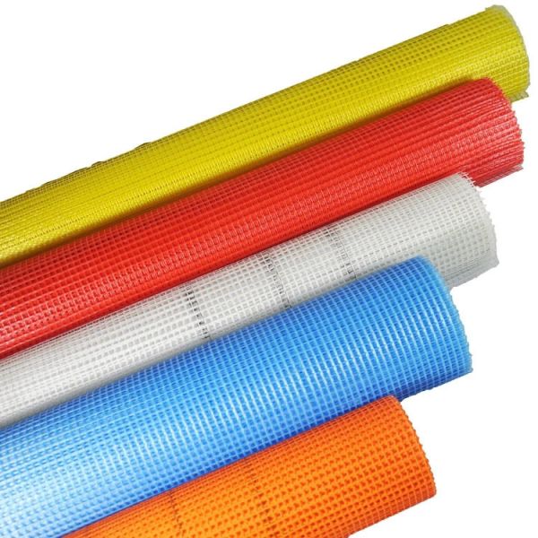 Filet collant de fibre de verre de différentes couleurs utilisé pour le matériau