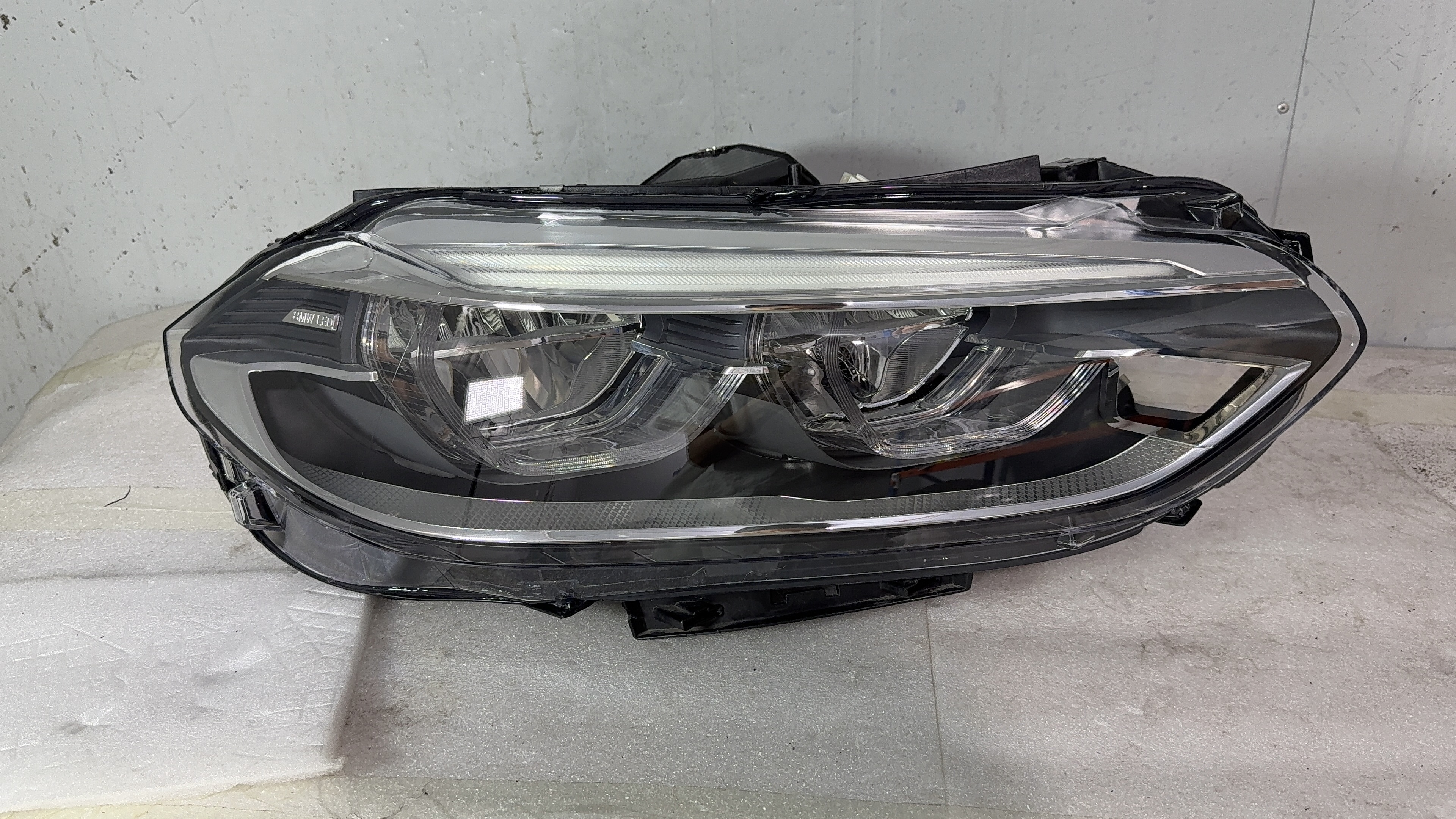 1 Series F52 right headlight for 2018- 2023, part number: 63117566504