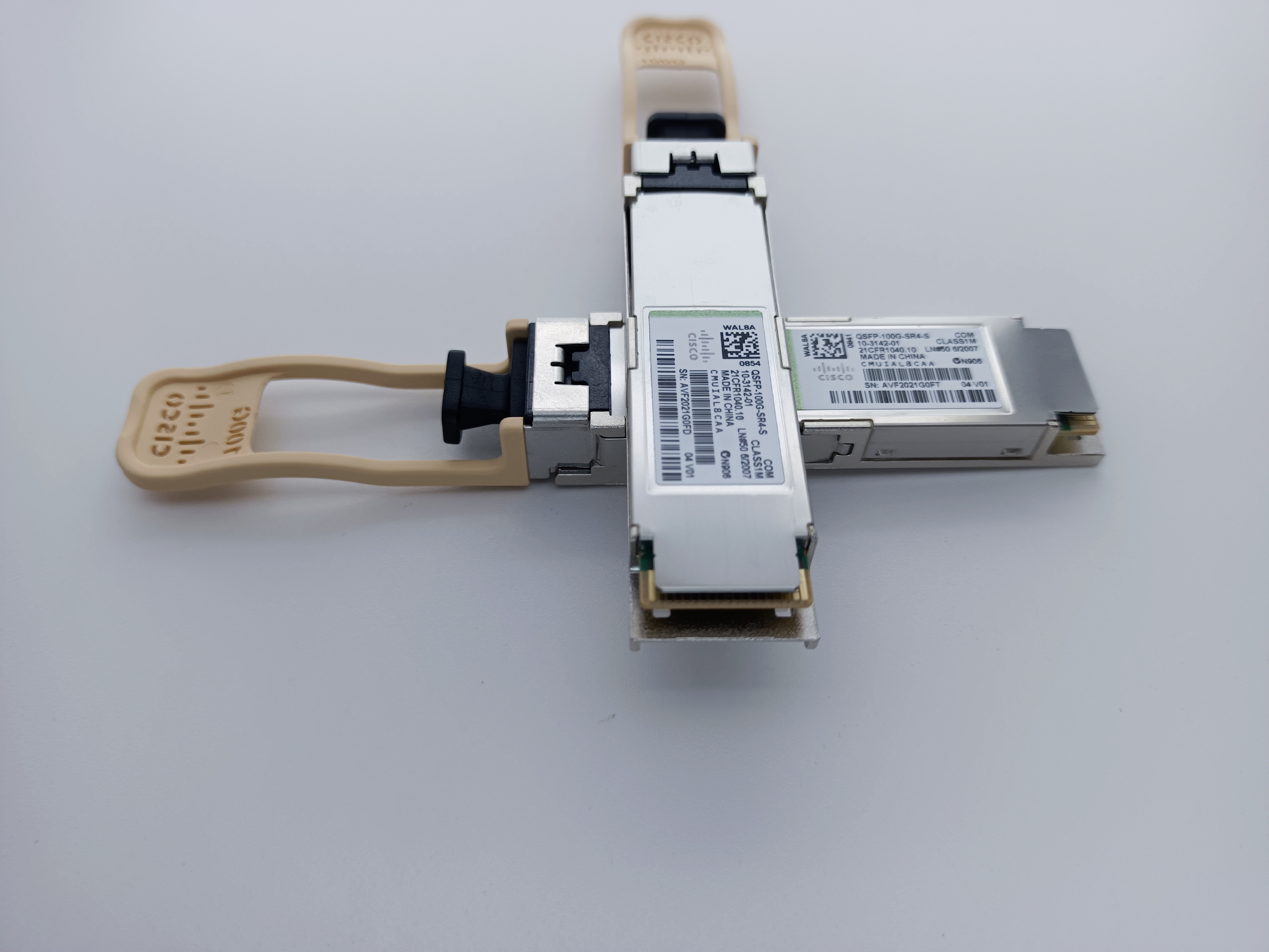 Модуль QSFP-100G-SR4-S TAA 100GBase-SR4 QSFP28 100m Cisco оптически