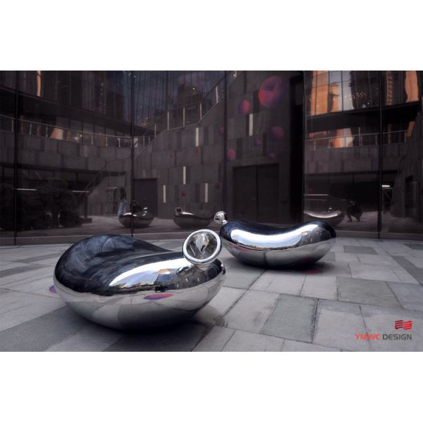Hand-forged Stainless Steel Balloon Sculpture for Outdoor Decorative Art Installation