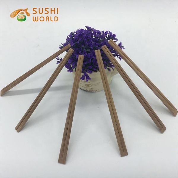 Personalized Twin Disposable Bamboo Chopsticks Smooth Surface Sustainable and Durable