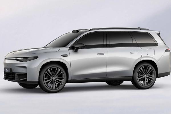 リープモーター 電気自動車ゼロラン C16 2024 エクステンデッドレンジ 200 インテリジェント・ドライビング・エディション