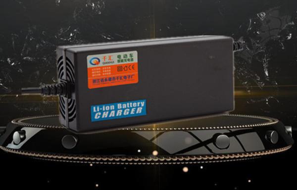 24V 36V 48V 60V 72v Lithium Ion Battery Charger , Electric Bicycle Battery Charger