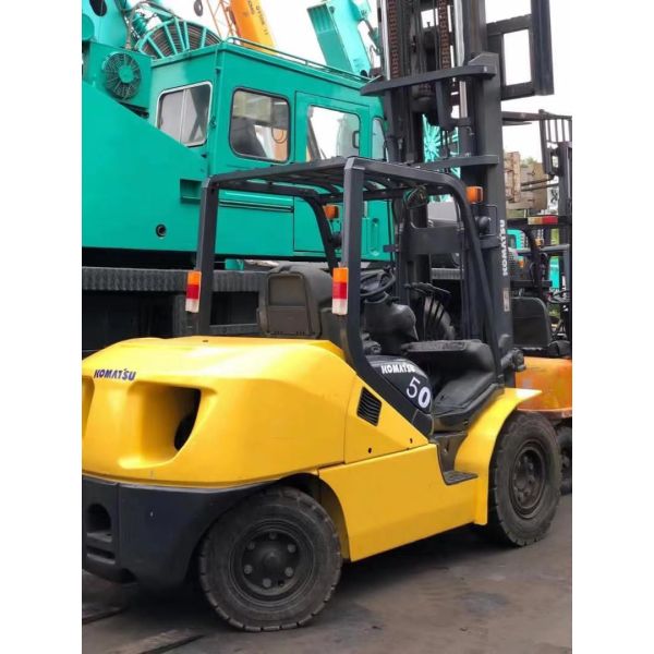 Используемый подержанный грузоподъемник TCM Мицубиси KOMATSU ТОЙОТА YTO