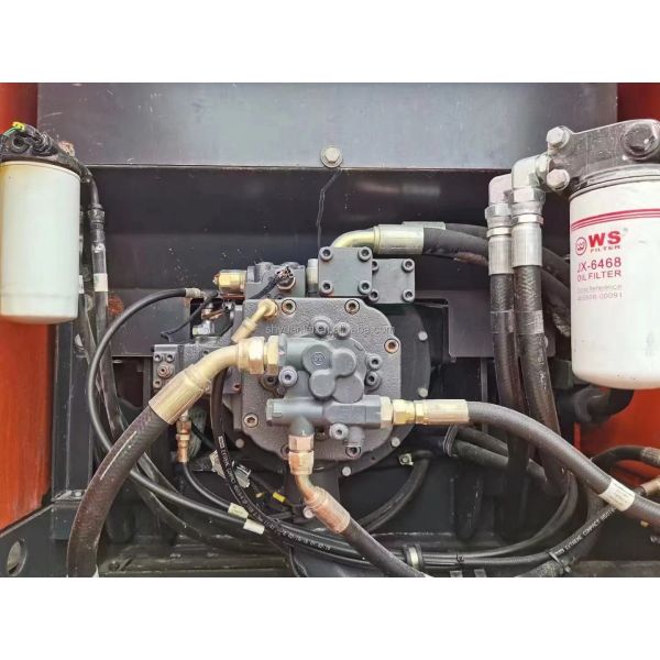 22T de segunda mano DOOSAN DX225LC-9C Excavadora de ahorro de energía y adecuado para la trituración