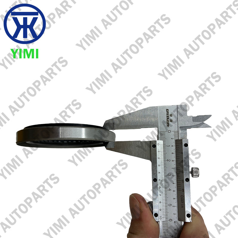 NBR / FKM Rubber Oil Seal with Spring-Loaded Lip for Isuzu 4ZE1 Engine - Rotary Shaft Seal