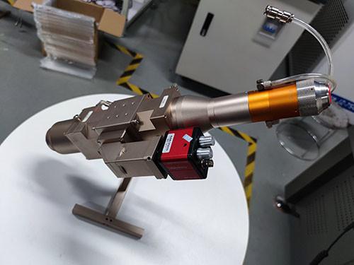 6000w Customized Handheld Welding Head For Metal Laser Welding
