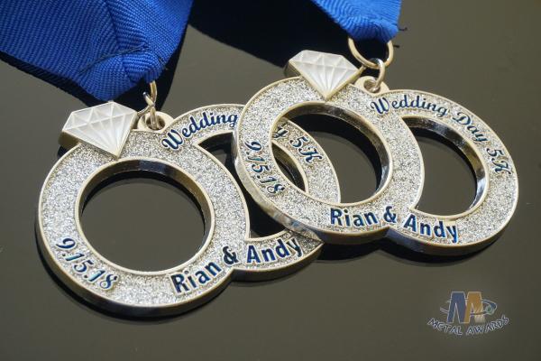 Wedding Day 5K Running Metal Medal With Soft Enamel And Glitter Colors , Printing Ribbon