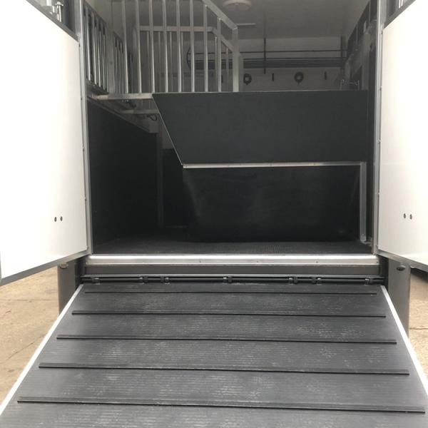 Horse Box Trailer Ramp Mat 2.1m X2.4m (7foot X 8foot) Rubber Trailer Mats