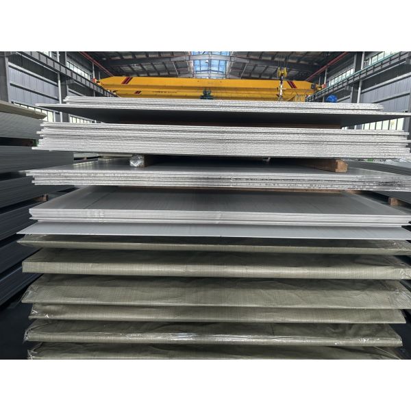 8k Heat Resistant Stainless Steel Sheet 0.3mm Brushed  Hot Rolled Rustproof