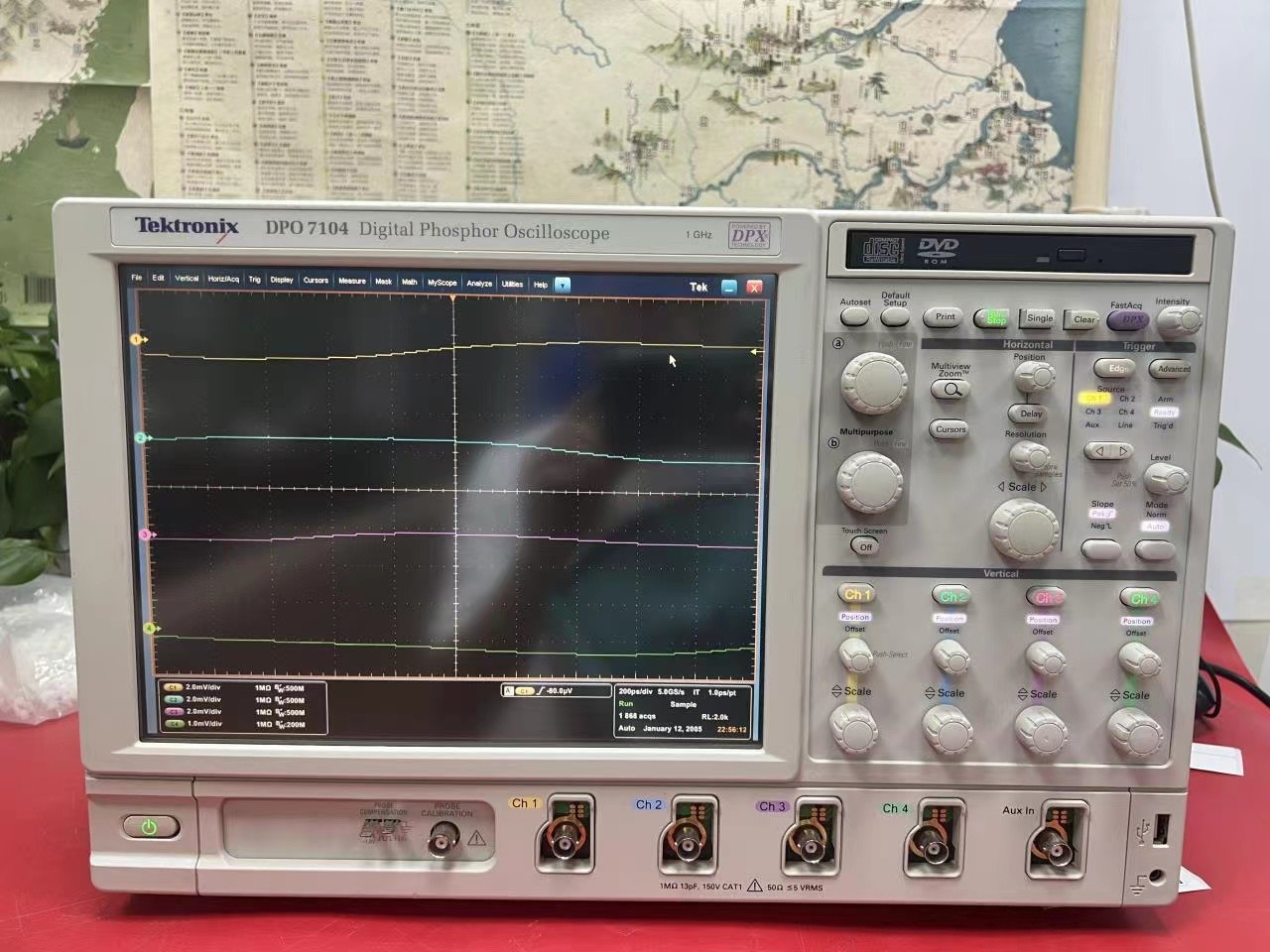 Прочный осциллограф Tektronix DPO7104 с цифровым люминофором 1 ГГц