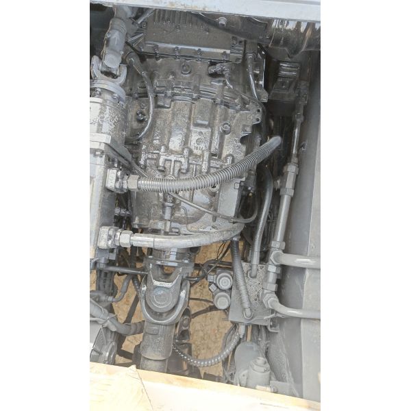 2012 Ремонтированный грузовик Zoomlion260t Использованное оборудование для подъема крана