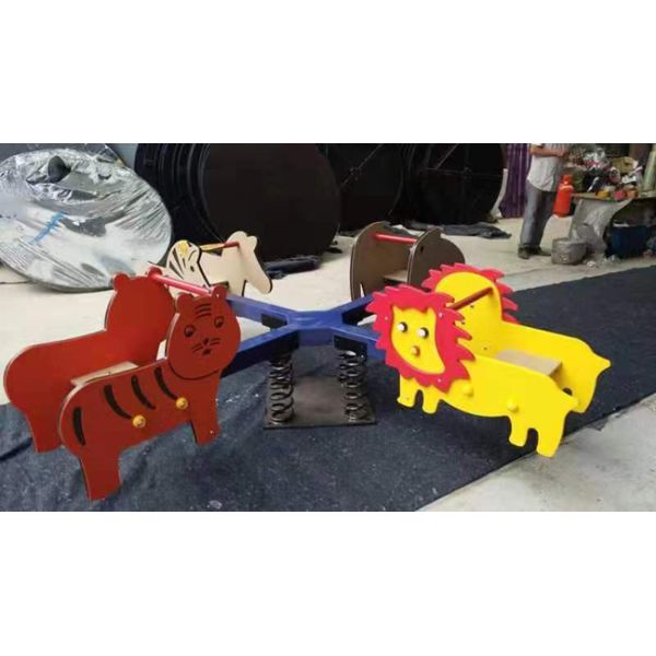 Yellow Color Fashion Design Seesaw Play Equipment , Seesaw Garden Toys